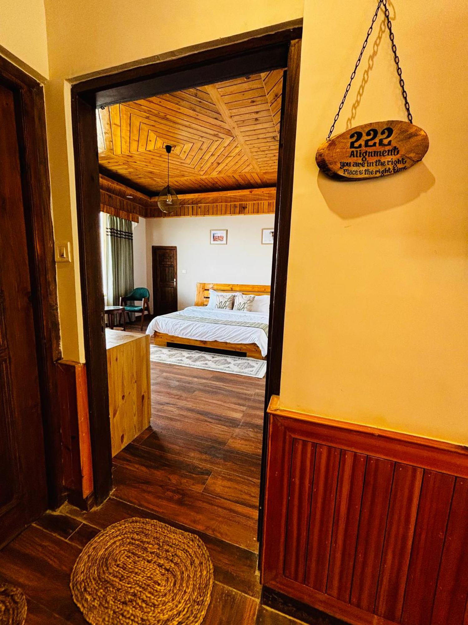 Hilly Horizon Bnb Kufri Cheog Eksteriør bilde