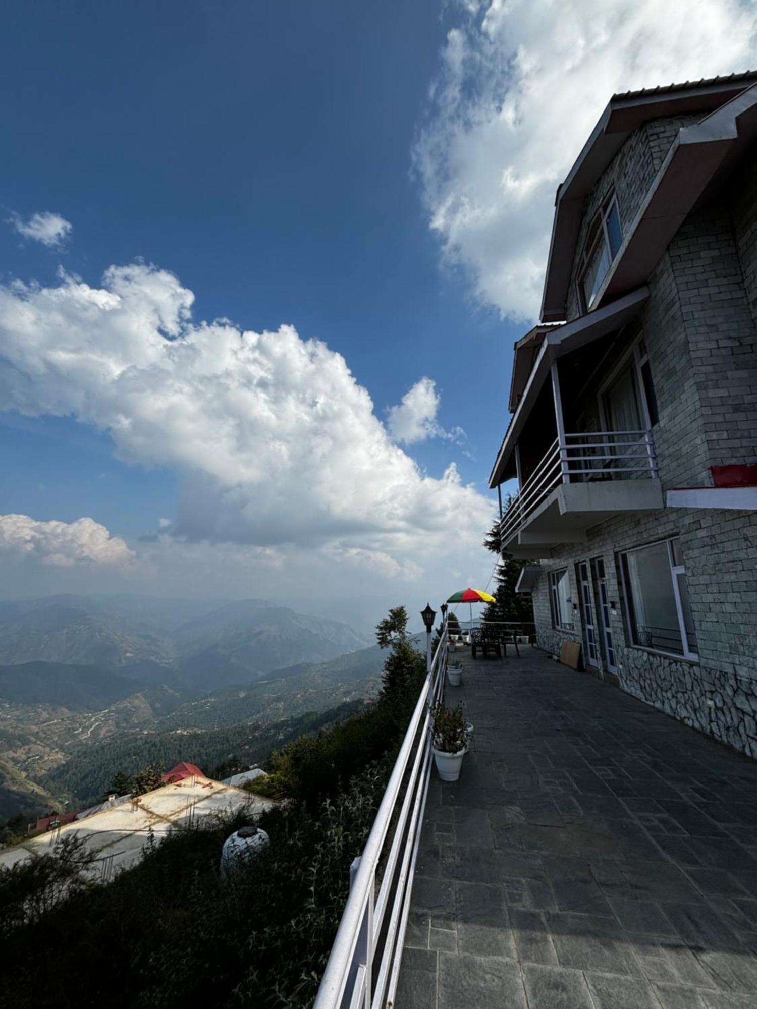Hilly Horizon Bnb Kufri Cheog Eksteriør bilde